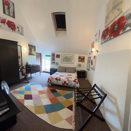 Bed and Breakfast Chez Thomas 7 Route Du Monde Ancien Saint-Georges-D'Aunay Екстер'єр фото