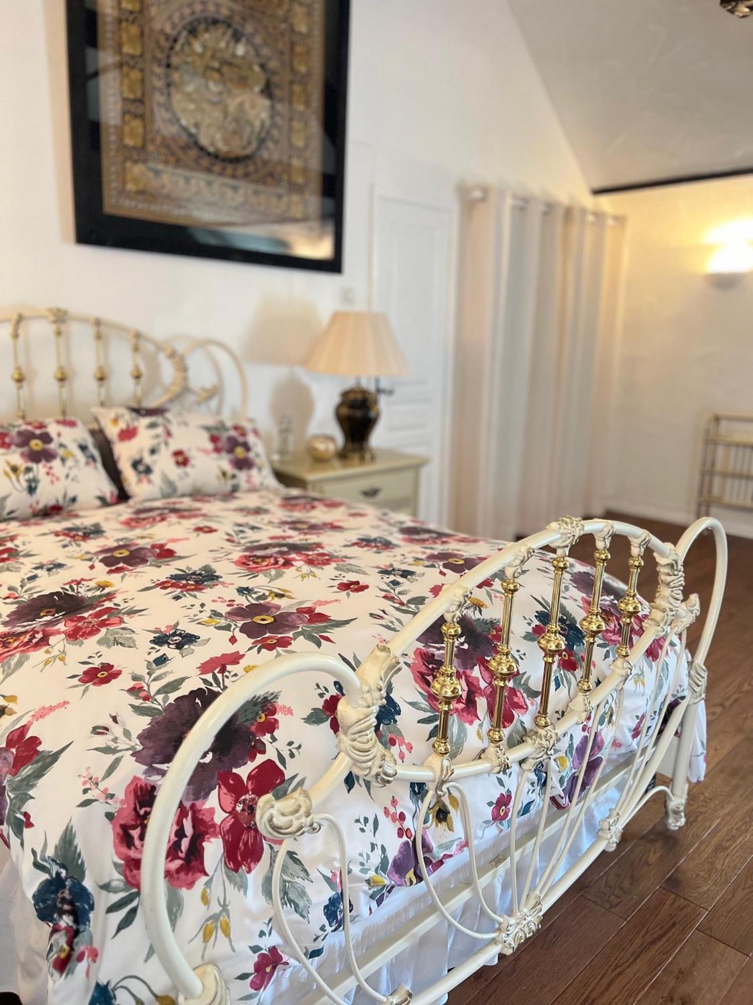 Bed and Breakfast Chez Thomas 7 Route Du Monde Ancien Saint-Georges-D'Aunay Екстер'єр фото